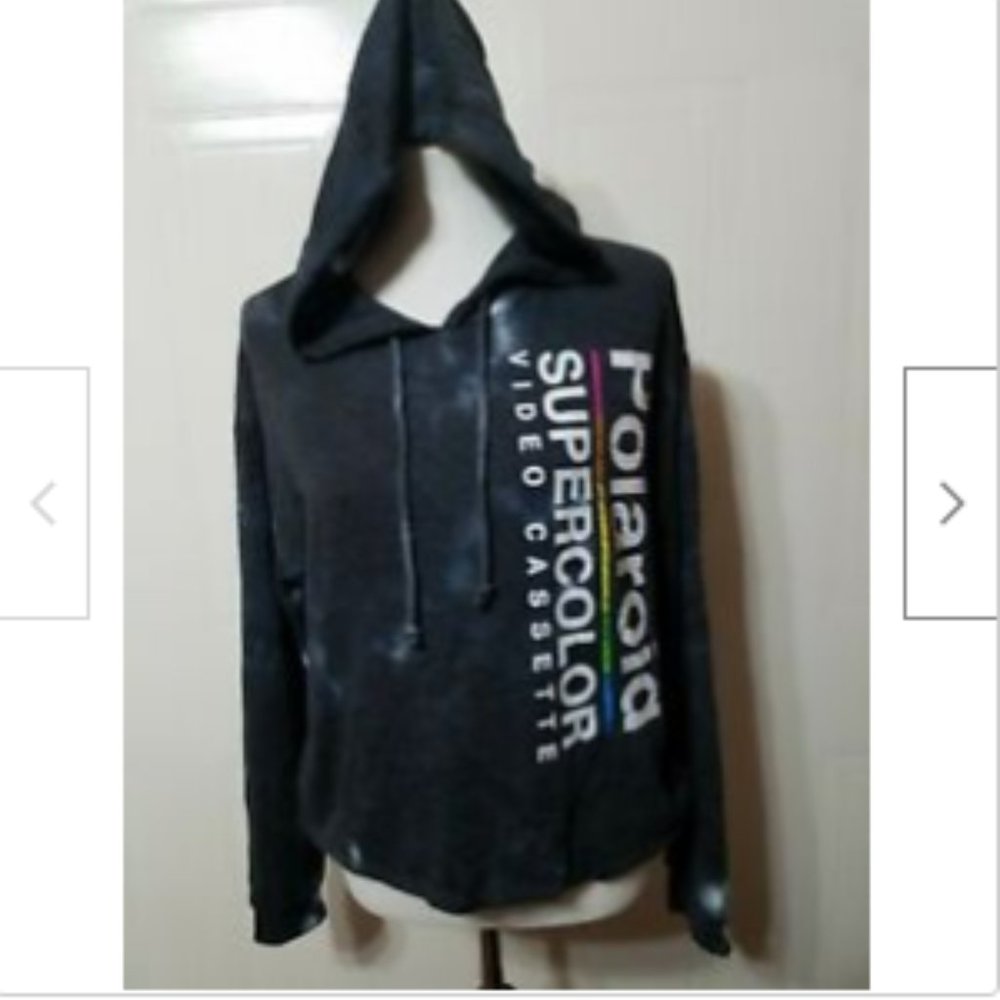 Polaroid Women's Gray Graphic Sweater